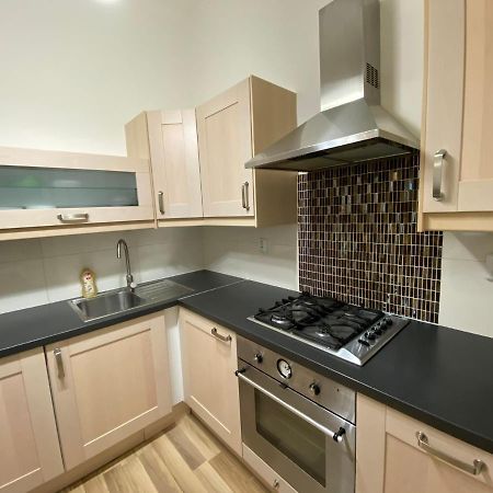 Spacious Apartment On Wenceslas Square プラハ エクステリア 写真